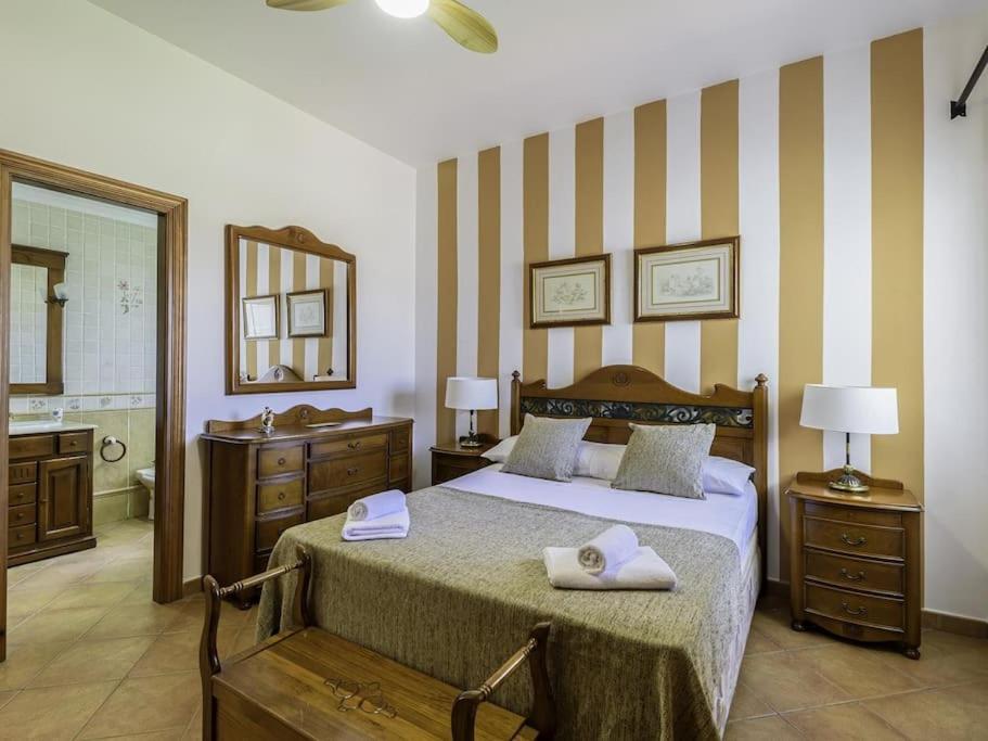 הוילה אסטפונה Alcam El Cortijo מראה חיצוני תמונה